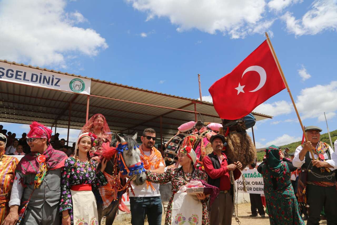 Yatağan’da Yörük Toyu Coşkusu: Gelin Alma Törenindeki Duygusal Anlar Yürekleri Isıttı 7